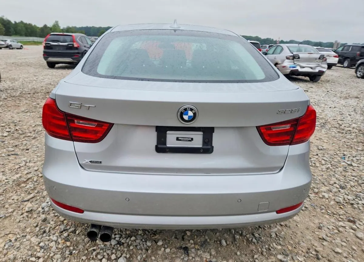 BMW 328 XIGT SULEV 2015
