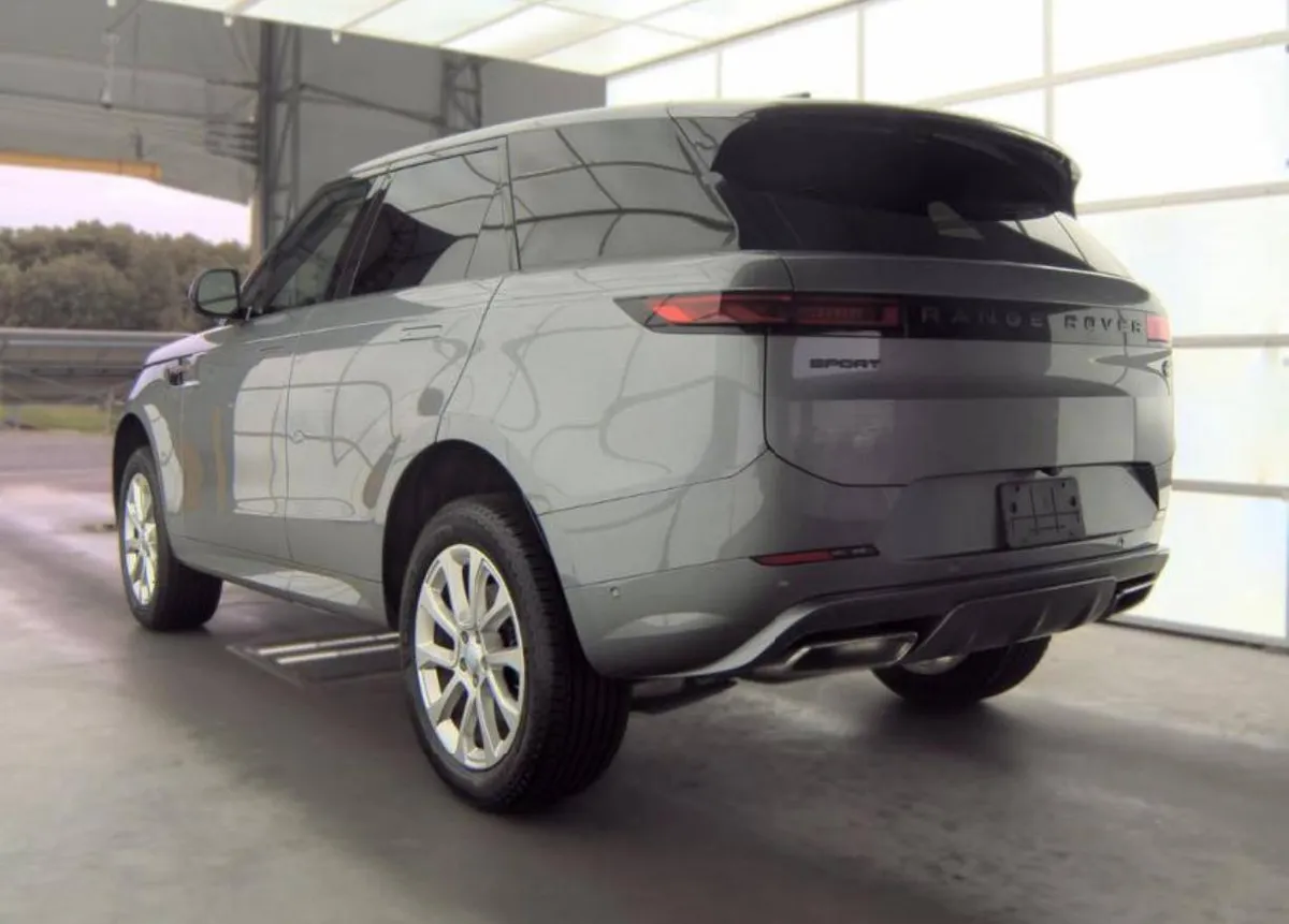 LAND ROVER RANGE ROVER SPORT SE 2023