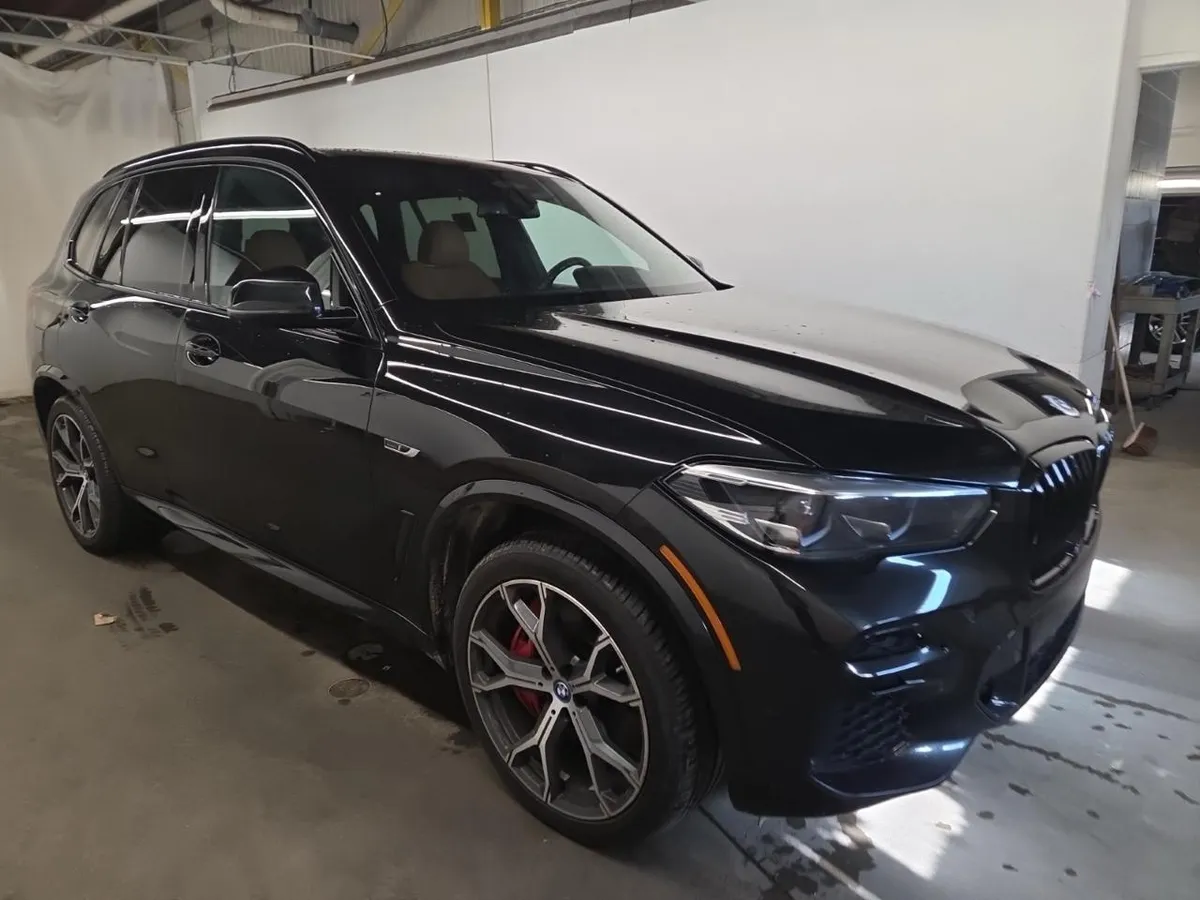 BMW X5XDRIVE45E M 4-ЗОННЫЙ АВТОМАТИТЧЕСКИЙ КЛИМАТ КОНТРОЛЬ 2023