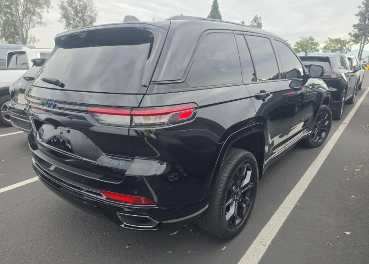 JEEP GRAND CHEROKEE 4XE 30TH 2023