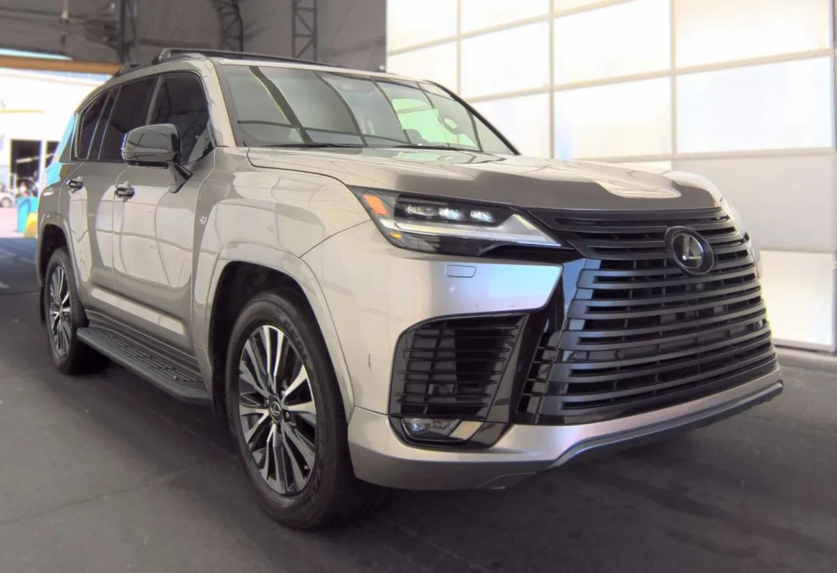 LEXUS LX PREMIUM 2023