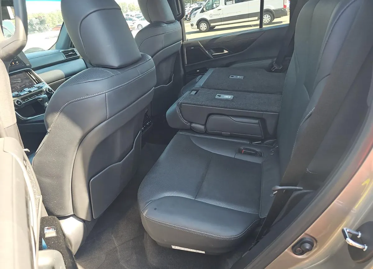LEXUS LX PREMIUM 2023
