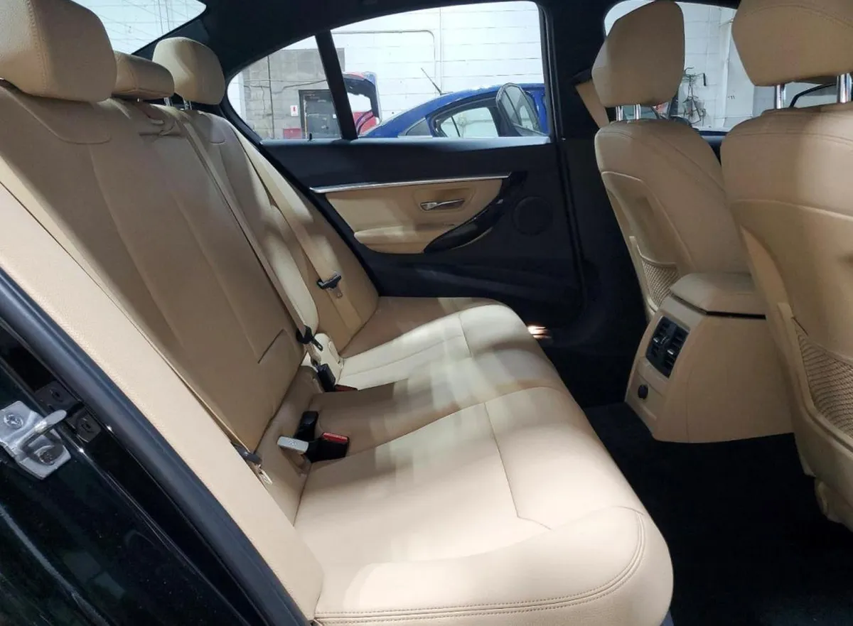 BMW 330 XI 2016