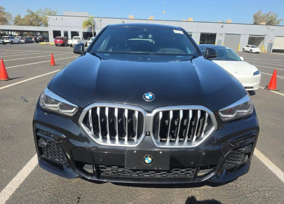BMW X6 SPORTS ACTIVITY COUPE 2023