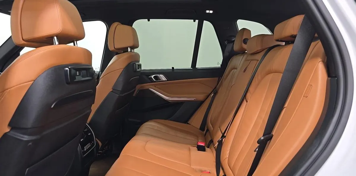 BMW X5 LUXURY 2022
