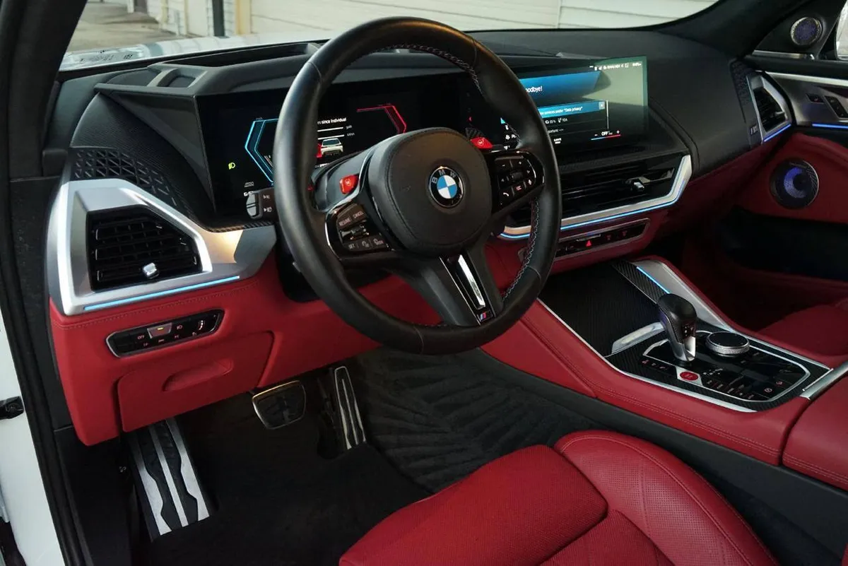 BMW XM BOWERS & WILKINS DIAMOND SURROUND SOUND 2023