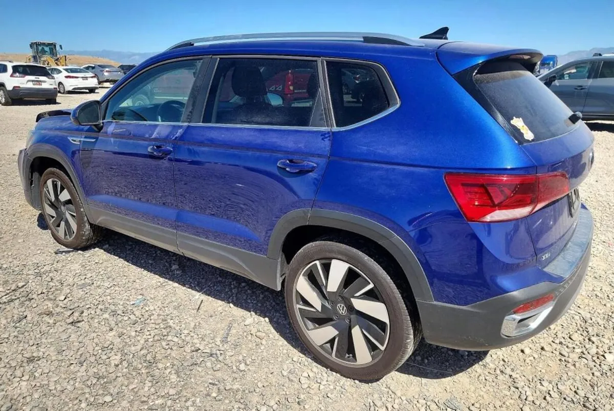 VOLKSWAGEN TAOS 4MOTION TAOS SEL 4MOTION 2024