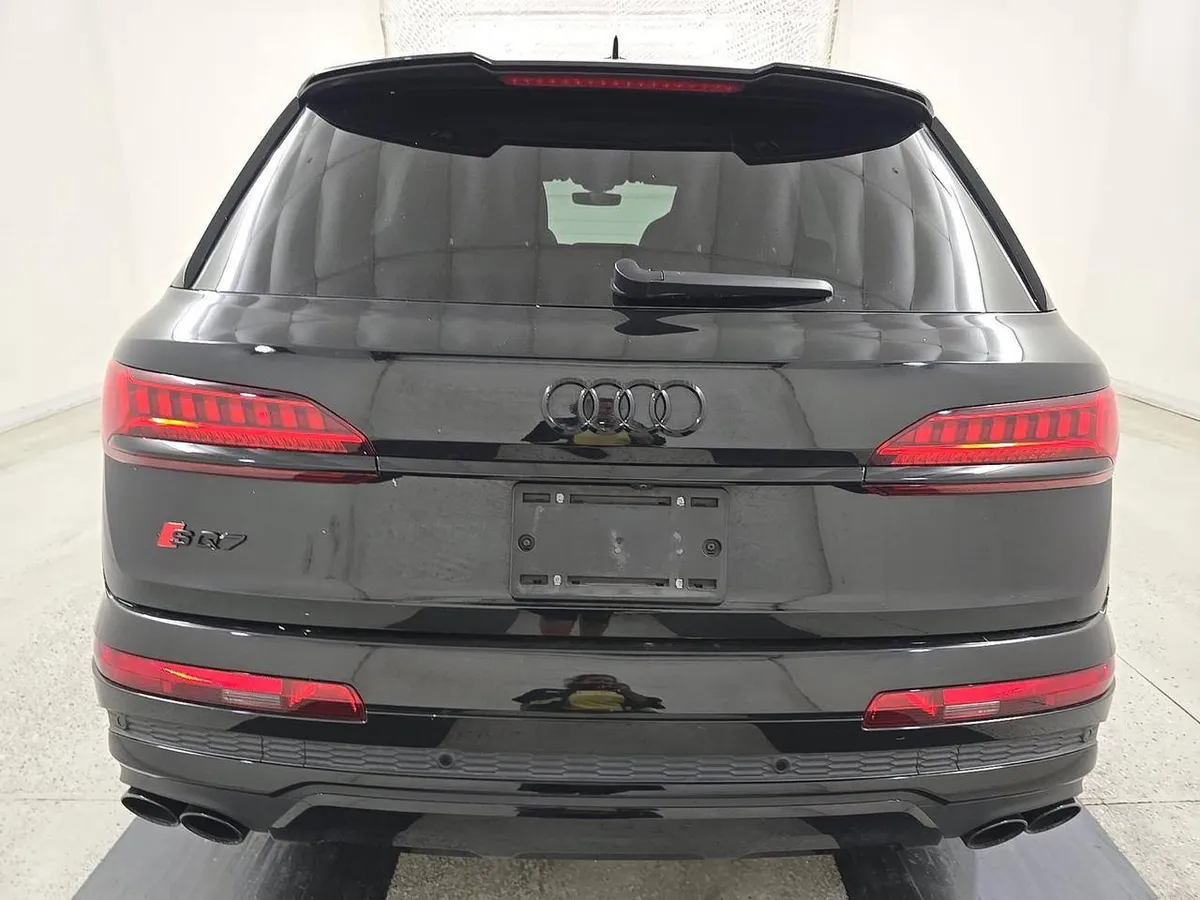 AUDI SQ7 PREMIUM PLUS 2023