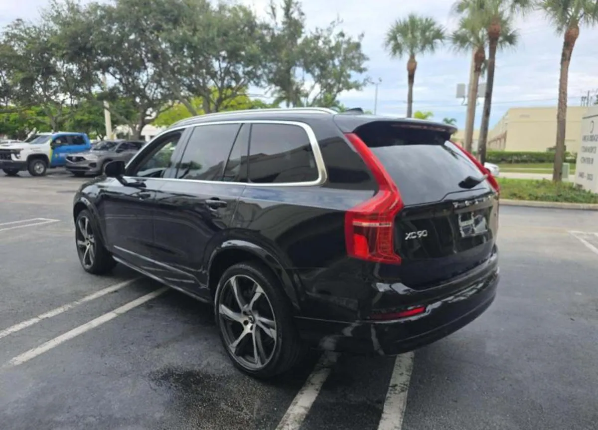 VOLVO XC90 B5 CORE 7-PASSENGER 2023