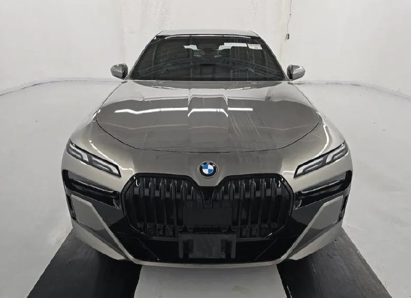 BMW 740I M SPORT PRO 2023