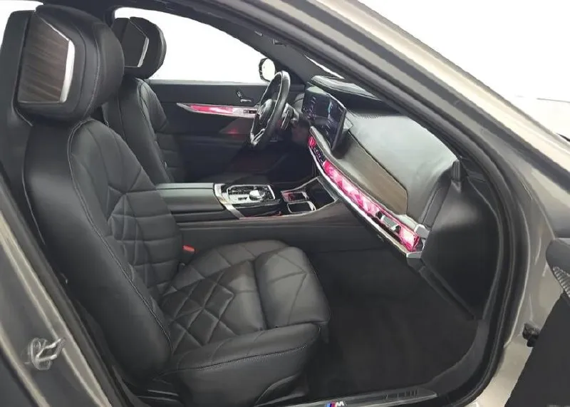 BMW 740I M SPORT PRO 2023