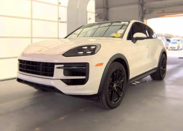 PORSCHE CAYENNE COUPE 2024