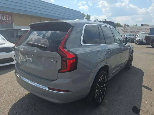 VOLVO XC90 PLUS 7-PASSENGER 2025