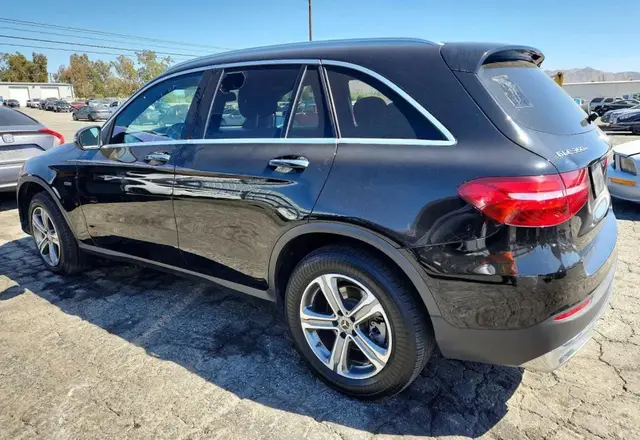MERCEDES-BENZ GLC 350E 2019