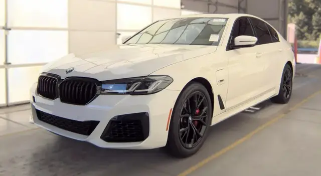 BMW 530E M SPORT 2023