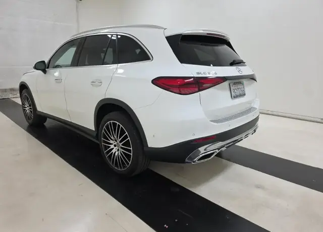 MERCEDES-BENZ GLC 300 4MATIC 2023