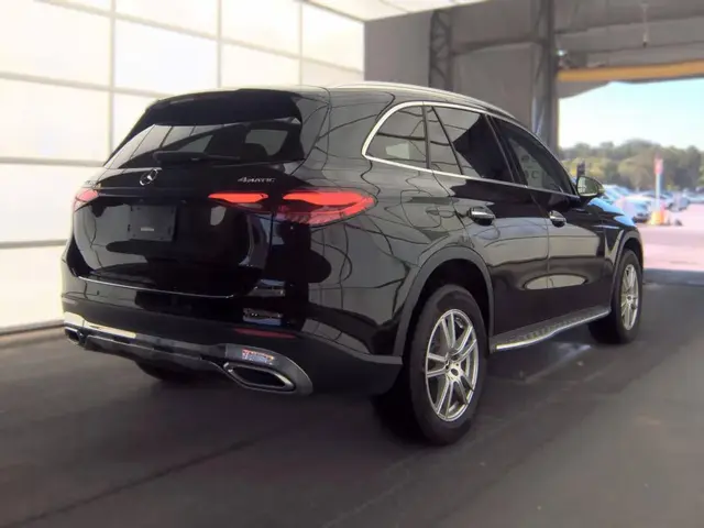 MERCEDES-BENZ GLC 300 4MATIC 2023