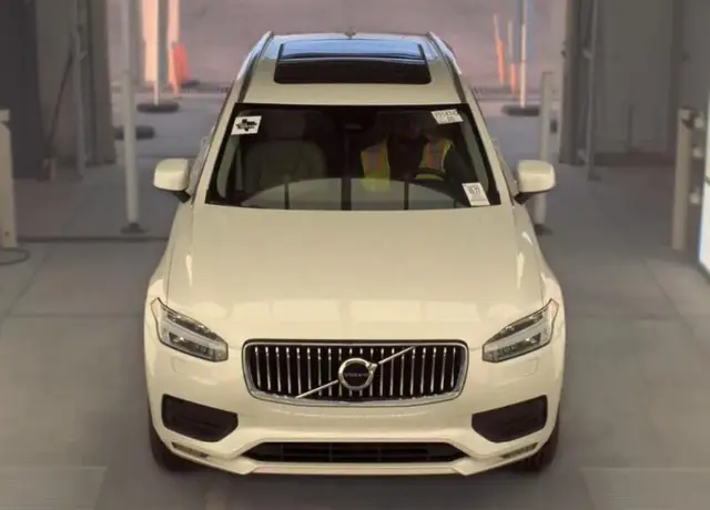 VOLVO XC90 B5 CORE 7-PASSENGER 2023