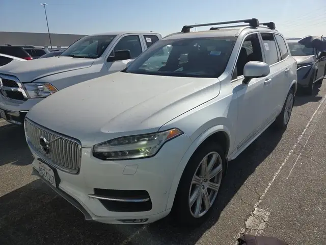 VOLVO XC90 T6 INSCRIPTION 7-PASSENGER 2017