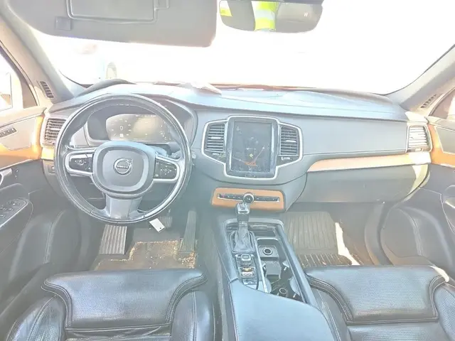 VOLVO XC90 T6 INSCRIPTION 7-PASSENGER 2017