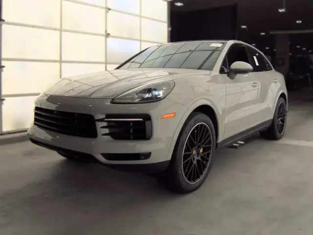 PORSCHE CAYENNE COUPE 2023