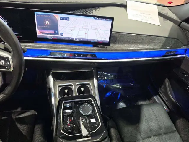 BMW 7 SERIES PREMIUM PACKAGE 2024