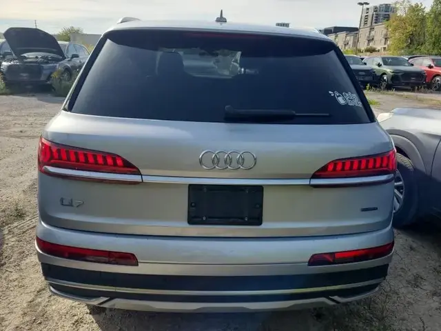 AUDI Q7 KOMFORT 2022