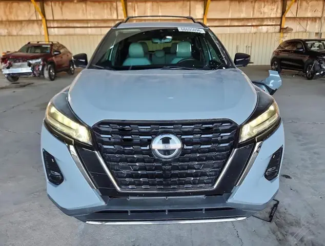NISSAN KICKS SR 2024