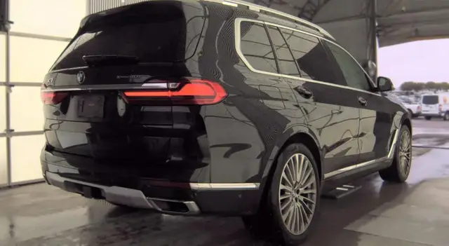 BMW X7 PREMIUM PACKAGE (ПРОЕКЦИЯ HUD ЖЕСТОВОЕ УПРАВЛЕНИЕ МЯГКОЕ ЗАКРЫВАНИЕ ДВЕРЕЙ ЭЛЕКТРИЧЕСКИЕ ШТОРКИ НА З 2022