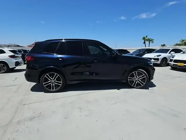 BMW X5 SPORTS ACTIVITY VEHICLE 2023