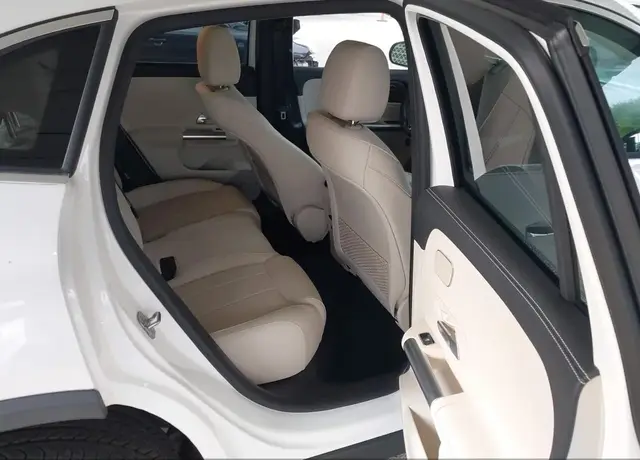 MERCEDES-BENZ GLA 250 4MATIC 2023
