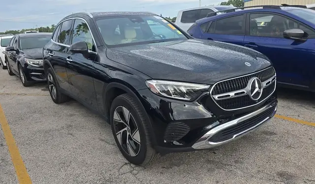 MERCEDES-BENZ GLC 300 2024