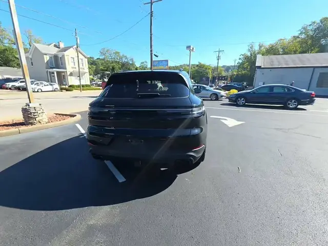 PORSCHE CAYENNE 2024