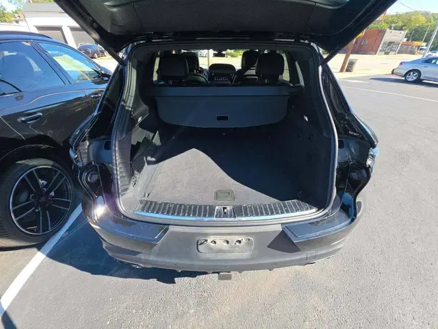 PORSCHE CAYENNE 2024
