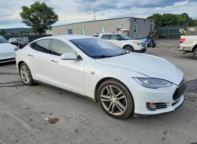 TESLA MODEL S 2015