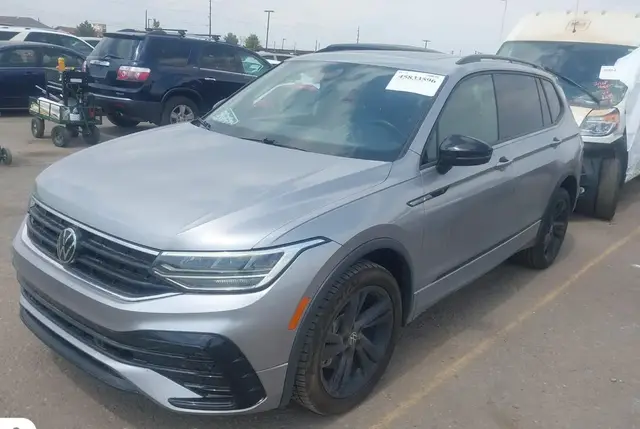 VOLKSWAGEN TIGUAN SE 2023