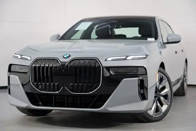 BMW 7 SERIES M SPORT PACKAGE + PREMIUM PACKAGE 2024