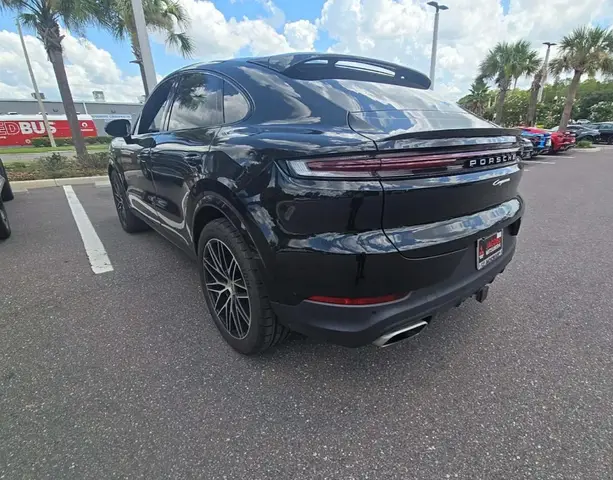 PORSCHE CAYENNE COUPE 2024