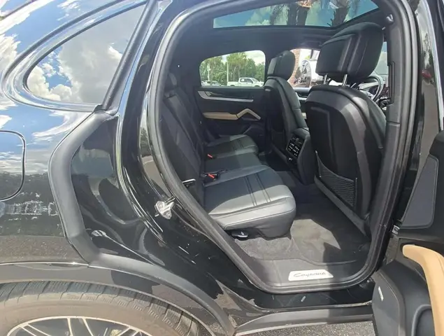 PORSCHE CAYENNE COUPE 2024