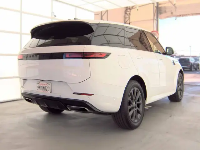 LAND ROVER RANGE ROVER SPORT SE 2024