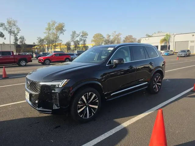 VOLVO XC90 B5 CORE 7-PASSENGER 2026
