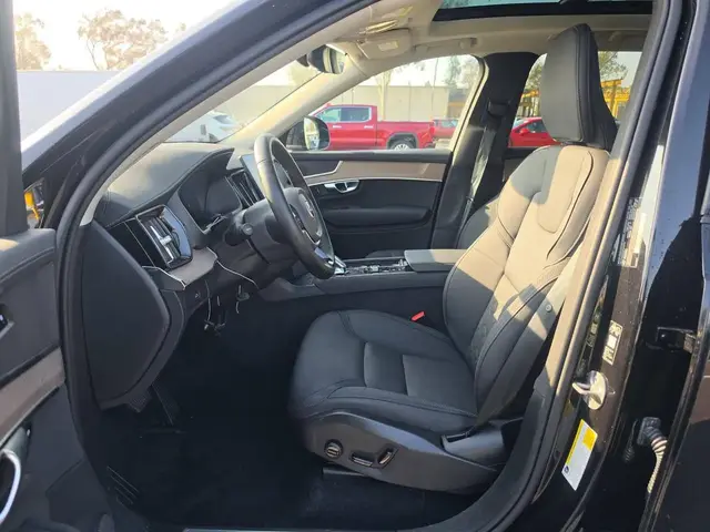 VOLVO XC90 B5 CORE 7-PASSENGER 2026