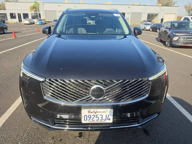 VOLVO XC90 B5 CORE 7-PASSENGER 2026