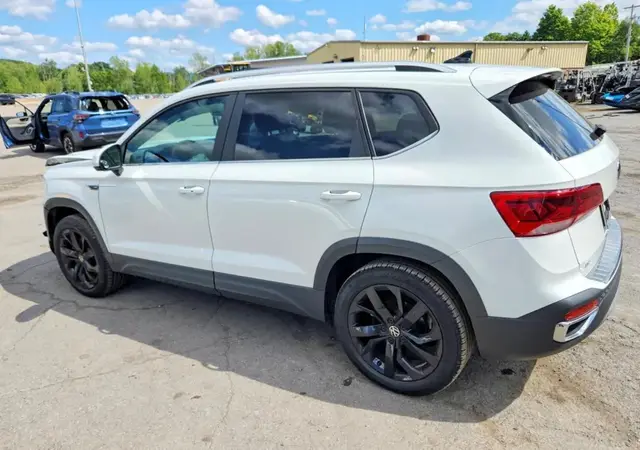 VOLKSWAGEN TAOS SE IQ DRIVE 2022