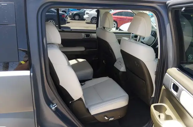HYUNDAI SANTA FE CALLIGRAPHY 2025