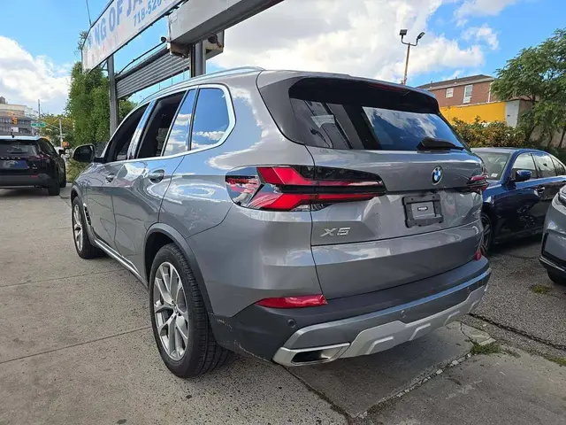 BMW X5 SPORTS ACTIVITY VEHICLE 2024