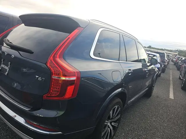 VOLVO XC90 T6 INSCRIPTION 7-PASSENGER 2022