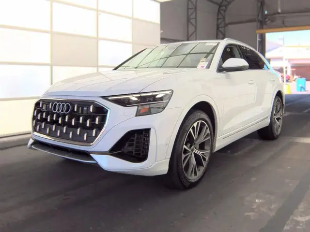 AUDI Q8 PREMIUM PLUS 2024