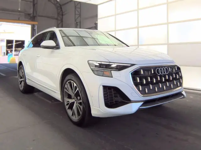 AUDI Q8 PREMIUM PLUS 2024