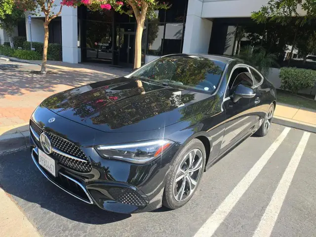 MERCEDES-BENZ CLE 300 COUPE 2024